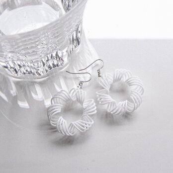 ツイストループ・ピアス（イヤリング） #3Dprint accessoriesの画像