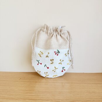 ラウンド型のミニ巾着（チェリー・白）