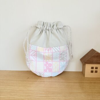 ラウンド型のミニ巾着（ピンク）