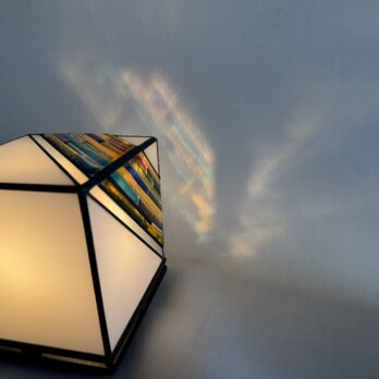 karaeul cube ハンドメイド ステンドグラス ランプ　灯具付　店舗などの画像