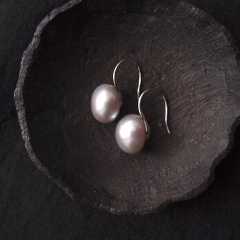 【Gray／Large】Baby Spoon Pearl Earrings／ベビースプーン バロックパールピアス（12mm）の画像