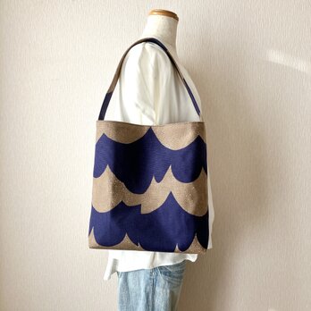 帆布のWaveワンショルダー（ココア×ネイビー）の画像