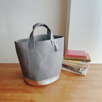 ［L］マルシェカゴのような帆布のバケツトート　クールグレー×メタリックシルバー
