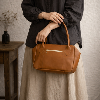 秋のぬくもり。本革 ミニボストンバッグ／オーク｜ナチュラルなぬくもりと育てる楽しみ