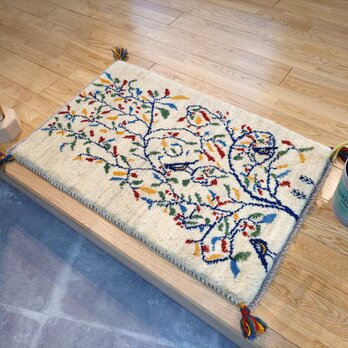 iichi限定目玉】ペルシャ　ギャッベ 玄関　90×58cm アイボリー　生命の木　鳥 RJ13810Gの画像