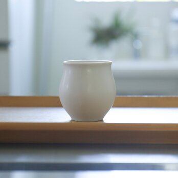 【お茶を飲む湯呑みとして冷酒のぐいとして】なめらかリン湯呑み・桃・125cc