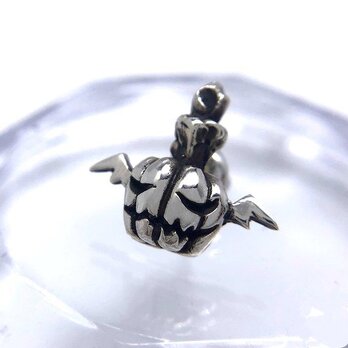 ハロウィン パンプキンピアス/シルバー925 片耳用/セカンドピアス つけっぱなし/ゴシック/パンクロック/男性へのプレゼントの画像