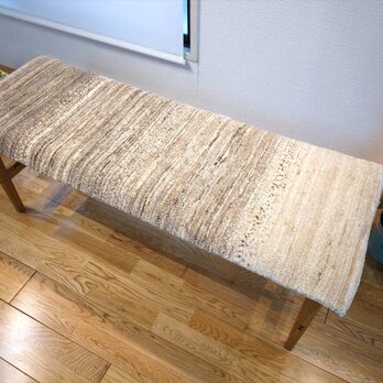 夏は涼しく冬は暖かい　天然無染ラグ　ガゼニラハット　ミニランナー　 115x43cm アイボリー　グレー　P88の画像