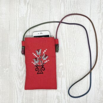 手刺繍スマホショルダー 花瓶の花の画像