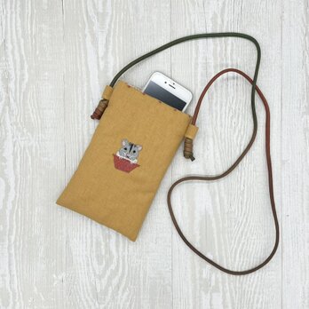 手刺繍スマホショルダー ハムスターの画像