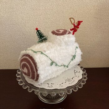 オブジェ　ブッシュ・ド・ノエル（ホイップ×チョコ生地×ストロベリークリーム）の画像