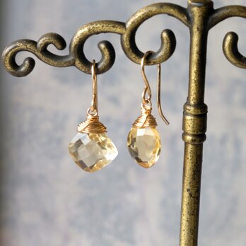 宝石質シトリンのピアス（Sサイズ）・イヤリング変更可の画像