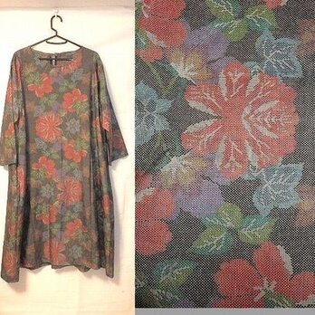 着物リメイク♪花柄が素敵な大島紬フレアーワンピース♪ハンドメイド・花柄・大島紬の画像