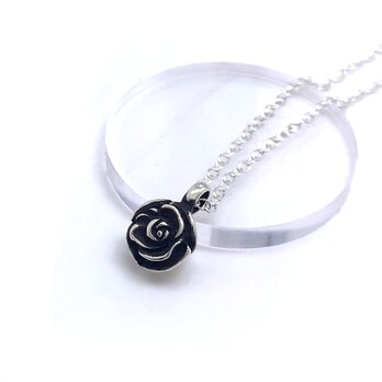 薔薇ネックレス/シルバー925つけっぱなし/パンクロック アクセサリー/ゴシック/女性プレゼントの画像