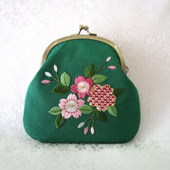日本刺繡　桜さくら　絹のがま口ポーチ・化粧ポーチ　★グリーン×ピンクホワイトの画像