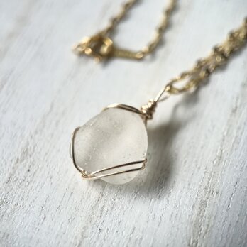 《14kgf》波の一雫 ホワイトシーグラスのネックレス 50cm