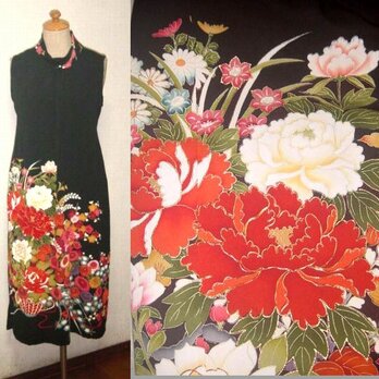 着物リメイク★牡丹・草花模様の刺繍が素敵なアンティーク留袖ハイネックワンピース★ハンドメイド・留袖リメイク・・の画像