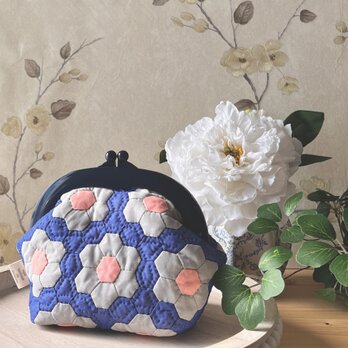 可憐な花のシフォンピースワークがま口ポーチの画像