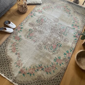 【セール】福袋/福箱ファッション通販 111×150 花や実 メダリオン 薄ピンクサーモン トルコ ラグ・カーペット