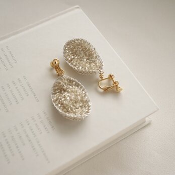 Silver petal フランスヴィンテージ×シルク糸の画像