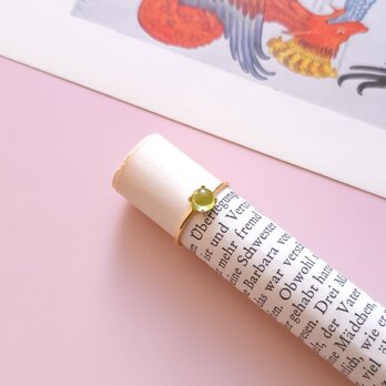 11号 ペリドットリング 指輪の画像