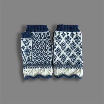 北欧から発送 / 指出しミトン /  Bukett(白×マリンブルー)の画像
