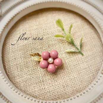 small flower motif  スモールフラワーとリーフのブローチ  dusty pinkの画像