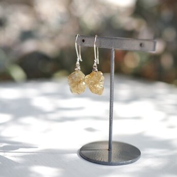 -Grossular garnet- pierceの画像