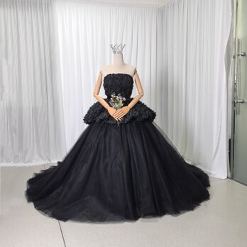 優しい パーティードレス ブラック ベアトップ ウェーブ デザイン感 可愛い 披露宴/結婚式の画像
