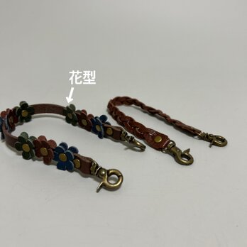 姫路レザー花型ハンドストラップ◆焦げ茶　花型　アンティーク　携帯ケース　新作　スマホストラップの画像