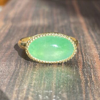 翡翠　オーバルカボション　3.7ct  ミル打ち留め　シルバーSV925リング