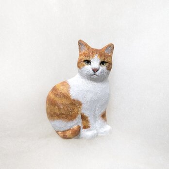 木彫り猫ブローチ〈茶白〉R-2の画像