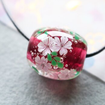 ＊期間限定SALE＊桜のとんぼ玉（ガラス玉）金赤の画像