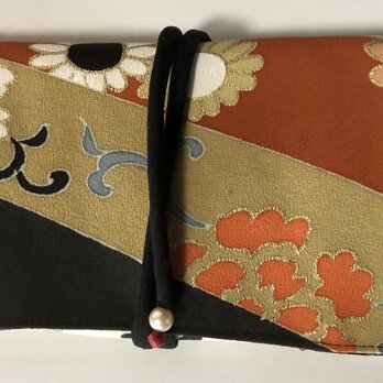 ８１１６　正絹の色留袖で作った和風財布・ポーチの画像