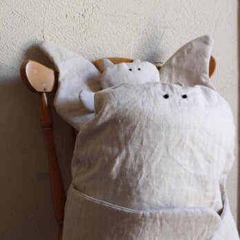 つぶらな目の天使 リネンの抱き枕カバー