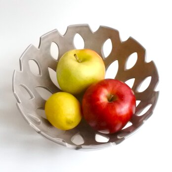 フルーツボウル　菓子鉢（グレーブラウン）Fruits bowl (gray brown) 陶磁器製の画像
