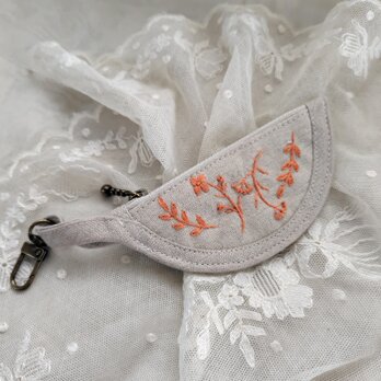 リネン 野の花 刺繍 ミニポーチ コインケースの画像