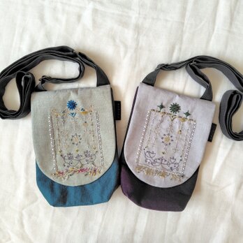展示品 手刺繍のミニポシェットの画像
