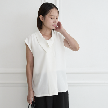 サラサラ素材 アシンメトリー襟 大人のデザイン襟 ブラウス　ホワイト 0486WH