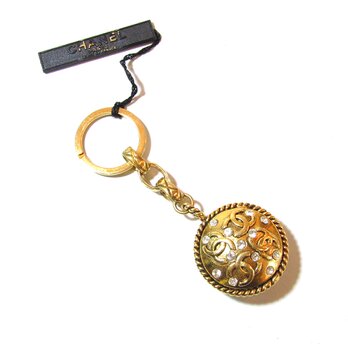 「CHANEL」 Vintage Gold Tone Coco Mark Keychainの画像