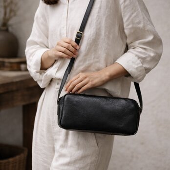 本革 ツールショルダーバッグ ブラック 牛革 軽量 ミニショルダー 斜めがけ メンズ レディース ユニセックス レザーバッグ