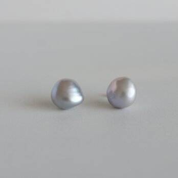バロックパールのピアス Grayの画像