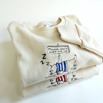 刺繍9.7オンススウェットトレーナー＜お昼寝ワンコ＞の画像