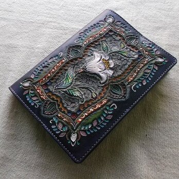 文庫サイズブックカバー 刻印、拭き染め 牛革の画像