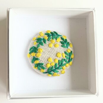 ミモザのリースの刺繍ブローチ【botanical】#349の画像