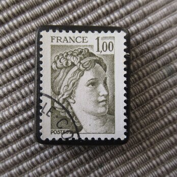 アップサイクル　フランス切手ブローチ10336の画像