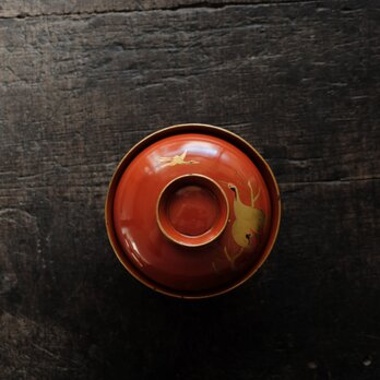 朱色に金の鶴と松◆古輪島塗　漆芸蓋付碗　漆器　骨董・antiques 古民家　大正〜昭和初期の画像