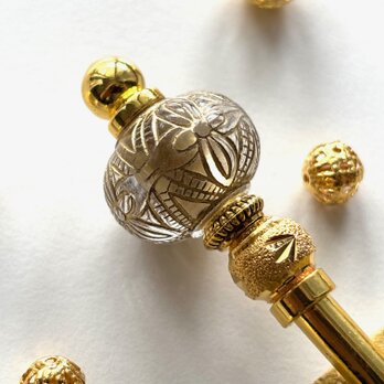 かんざし　クリアゴールドの花模様のビーズ　一本挿し　一本簪　エスニック　和モダン　軽量　軽い　透明　　の画像