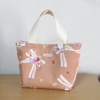ミニトートバッグ★花とリボン柄（ピンクベージュ）の画像