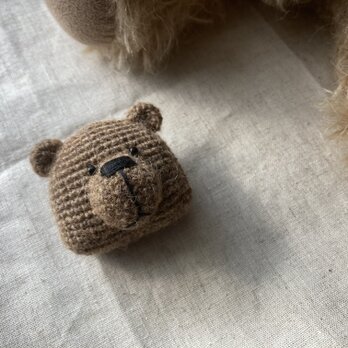 bear broochの画像